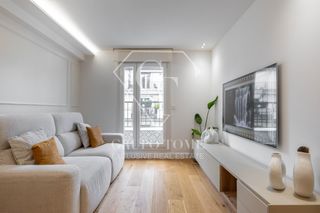 Appartement à Calle calle urdaneta 3. Piso reformado en pleno centro junto al buen pastor