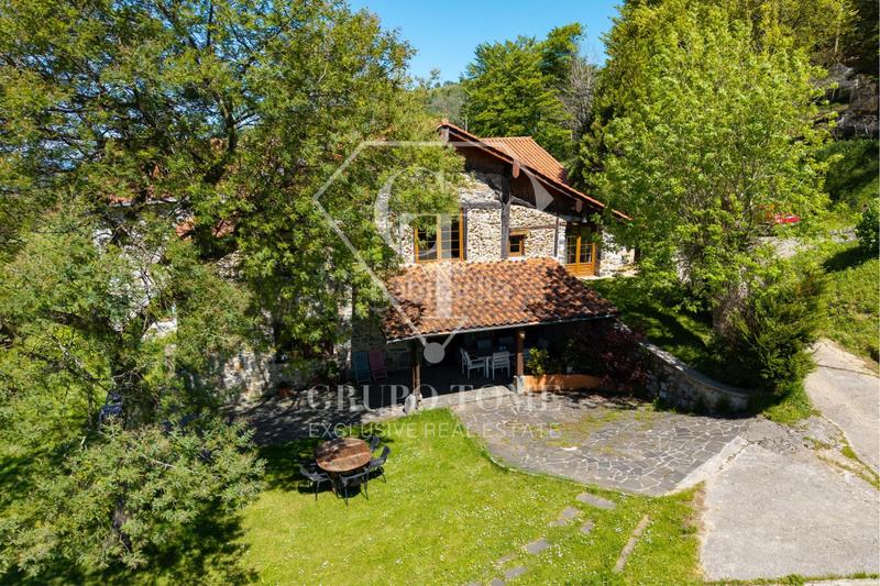 Foto 575625f1-4d7e-4375-a343-fd74257809ce. Maison avec chauffage parking dans Errezil