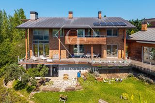 Chalet en Paseo paseo oriamendi 102. Villa bifamiliar en paseo oriamendi  a