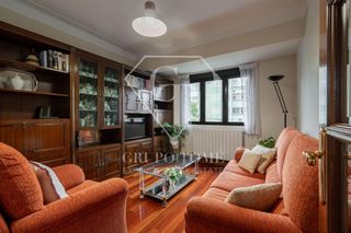 Flat in Calle calle josé egino 16. Acogedor piso en irún con orientación sur y trastero