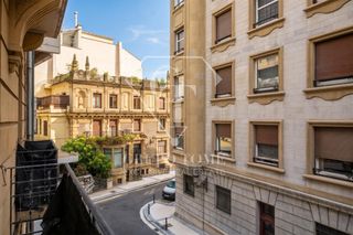 Pis a Calle calle san bartolomé 33. A 5 minutos de la concha amplia vivienda de 108 m2 en la exclusi