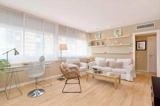 Location Appartement  Carrer de berruguete 56. Apartamento moderno y con parking en el mismo edificio