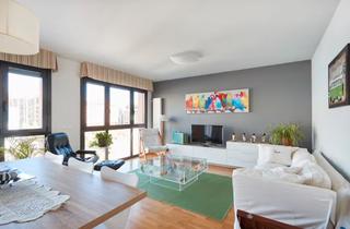 Miete Appartement  Calle río ega 6. Amplio piso de 3 dormitorios y 2 baños