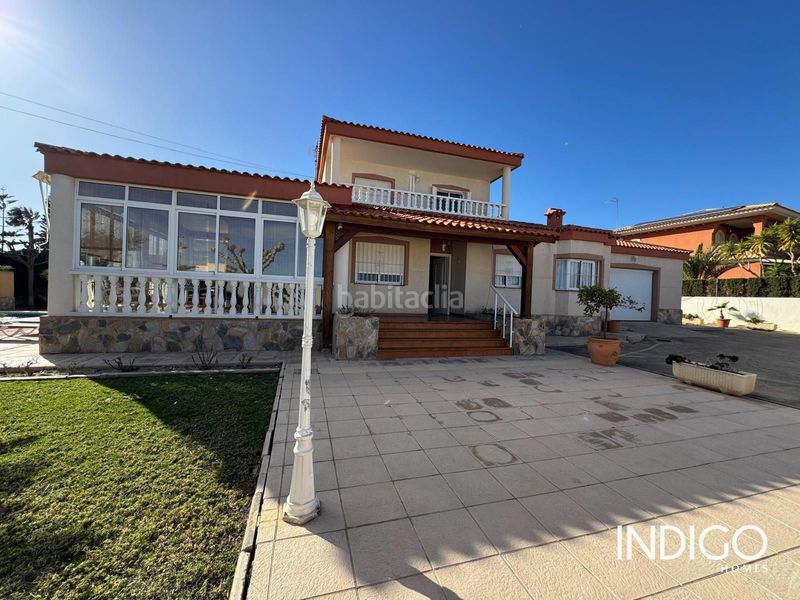 Foto c5dc8a84-c13f-4136-bdc0-b3e2aab37efd. Xalet amb calefacció aparcament piscina a Valle del Sol Mutxamel