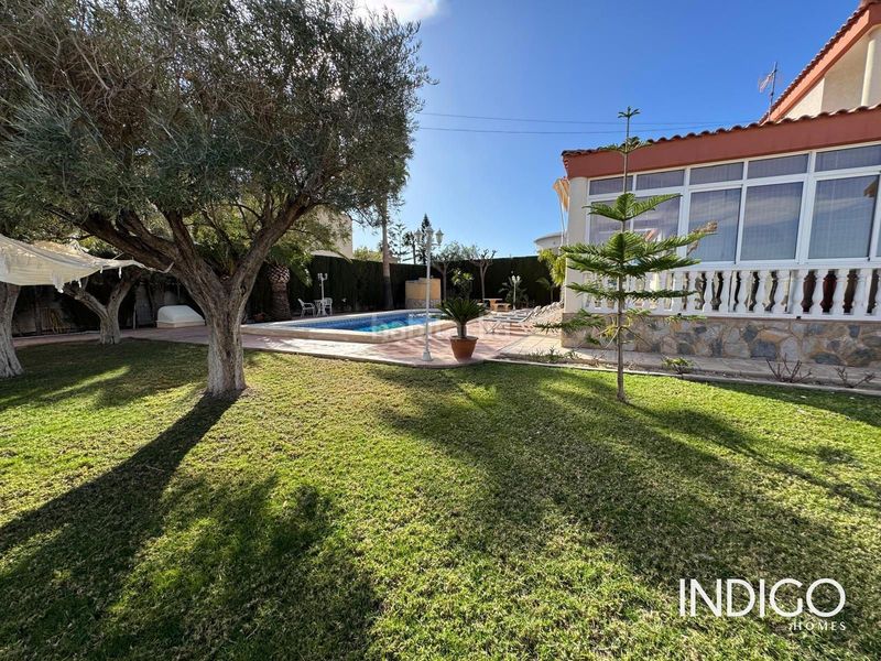 Foto ce6e7b3b-a3c1-43fa-ab1b-b48e82dda9b6. Xalet amb calefacció aparcament piscina a Valle del Sol Mutxamel