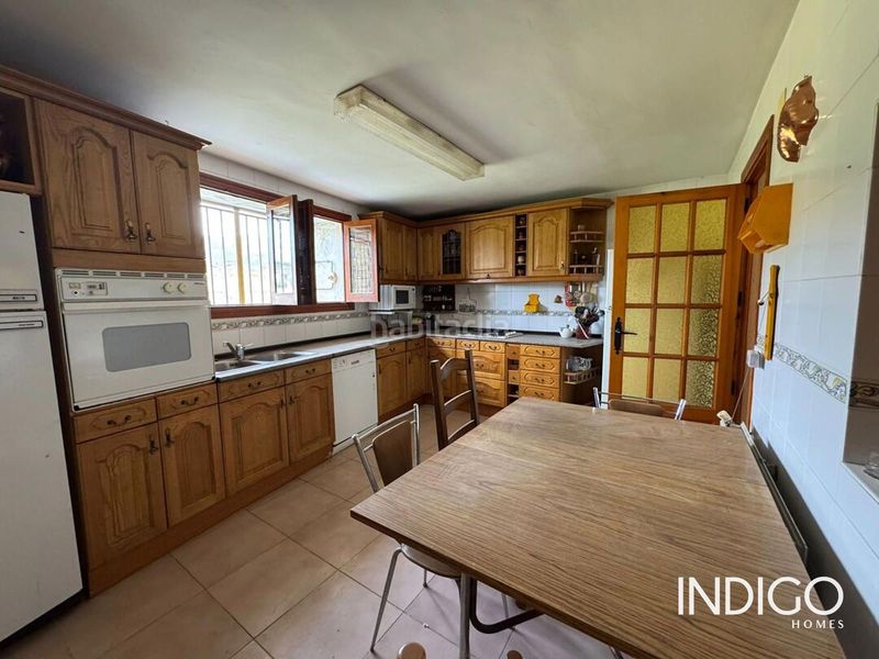 Foto b7a0a8e5-a4b3-430f-91ed-148ab053be76. Casa adossada amb calefacció aparcament a Ibi