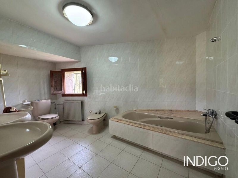 Foto be08a1ff-a7d5-4a0c-99ae-82b2c31d90a3. Casa adossada amb calefacció aparcament a Ibi
