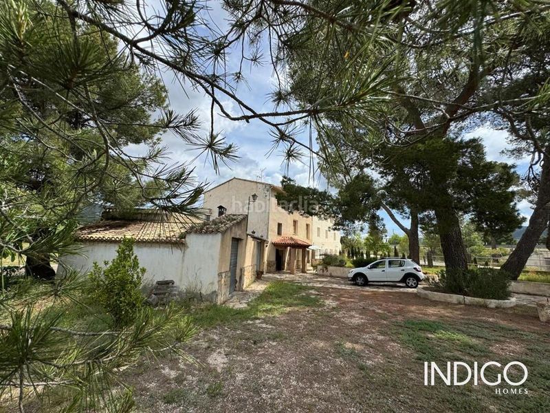Foto f3679d4f-d243-4ca9-8986-257ac7612381. Casa adossada amb calefacció aparcament a Ibi