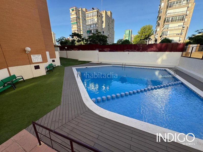 Foto 82d48236-c2fa-4d51-b657-db3346de4b85. Pis amb calefacció aparcament piscina a Albufereta Alicante