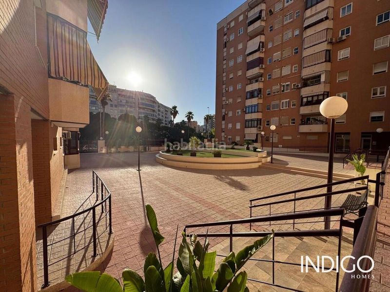 Foto d865f3d2-4ebf-4bc2-810f-e39c69a9b919. Pis amb calefacció aparcament piscina a Albufereta Alicante