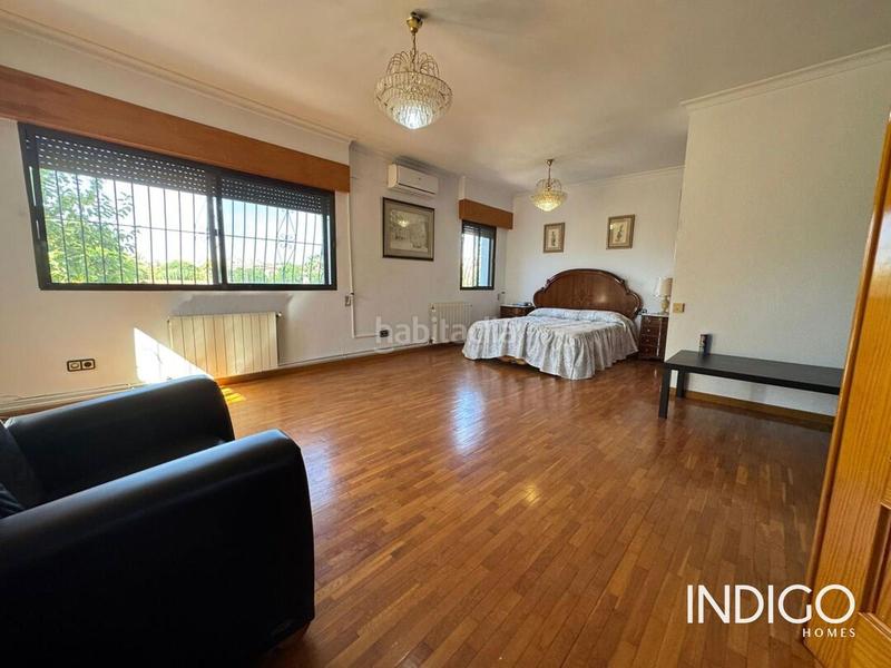 Foto a26802ef-ca24-4f80-9378-3def78f0da85. Xalet amb calefacció aparcament piscina a Villafranqueza Alicante