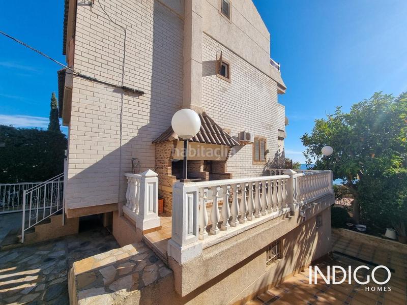 Foto 63f7434e-e08f-4c13-92e1-306a7cb17630. Chalet mit parking in calas Santa Pola este Santa Pola