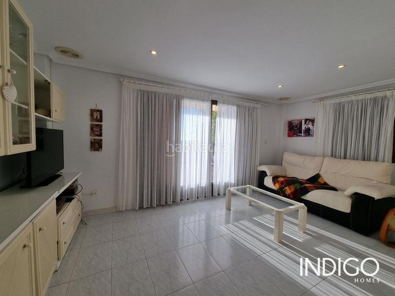 Foto a1f7b1aa-1618-4030-a825-07213eb465b0. Chalet mit parking in calas Santa Pola este Santa Pola