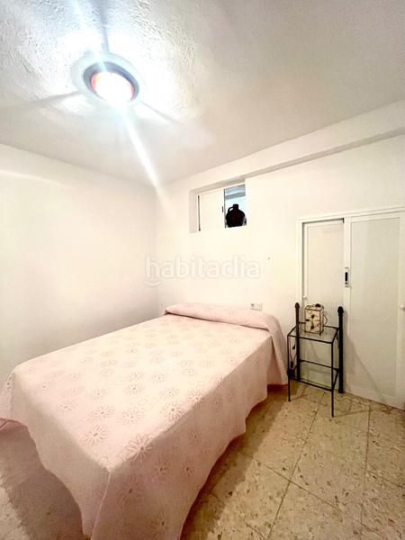 Foto b190f7c9-a3e9-49db-82bd-b398f30f4387. Casa adossada amb xemeneia a Almonaster la Real