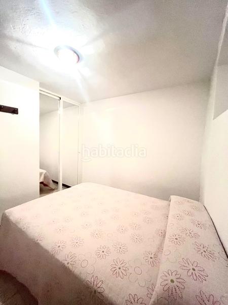 Foto c9451250-29bb-467a-b63f-ed49698121dd. Casa adossada amb xemeneia a Almonaster la Real