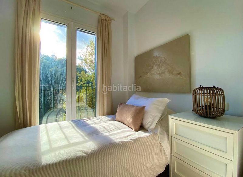 Foto e6d4716d-3321-4099-b1b1-955e4ac29b6a. Casa adossada amb xemeneia aparcament a Aracena