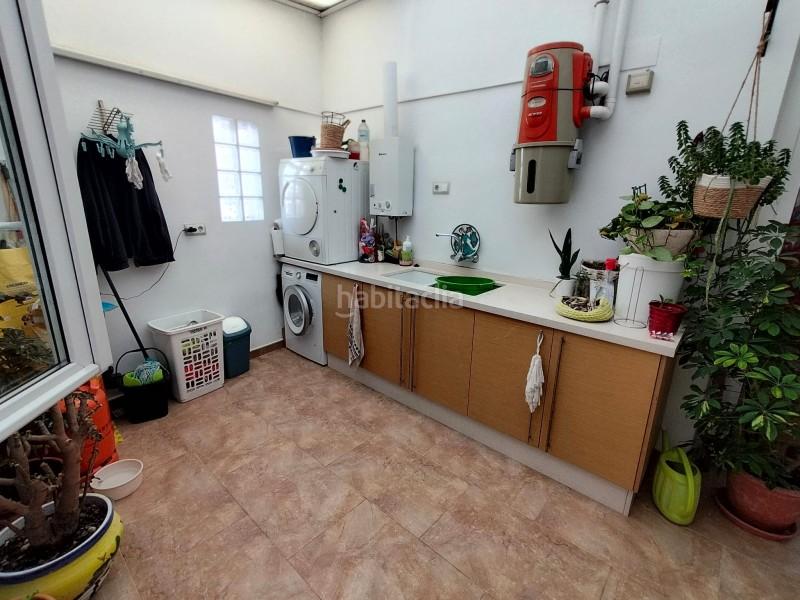 Foto 397e8f38-b12d-4405-9120-efb9bc5f9135. House in carrer de tomàs valls 17 in Centro Ontinyent