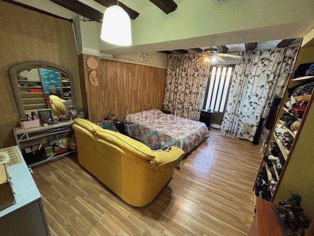 Foto 33953eb1-d99b-4d8c-95e1-d2d05fe90387. Casa amb calefacció a Centro Ontinyent