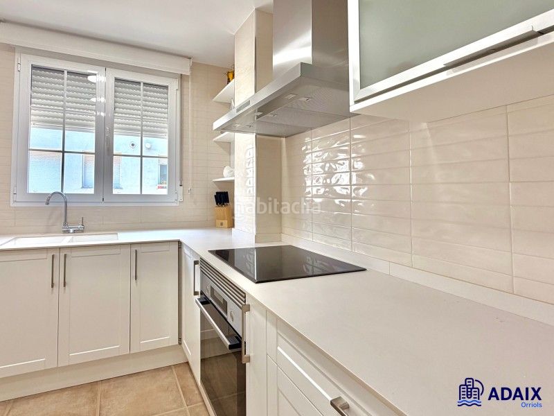 Foto 82d8ebf8-91f2-4480-b0d5-6550493b9858. Maison jumelée dans carrer cervantes 96 dans Torreblanca