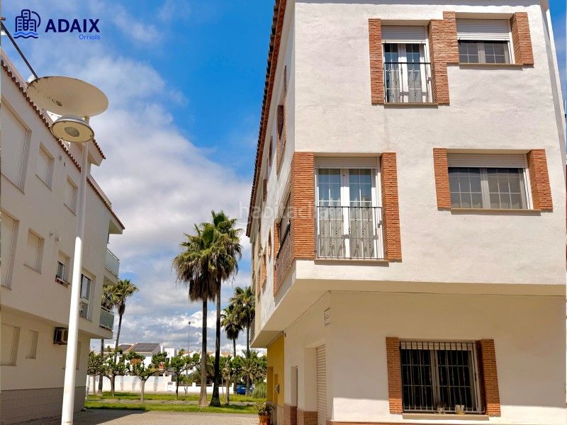 Foto 93d77d5d-839a-455b-98c8-27c5e36d7862. Maison jumelée dans carrer cervantes 96 dans Torreblanca