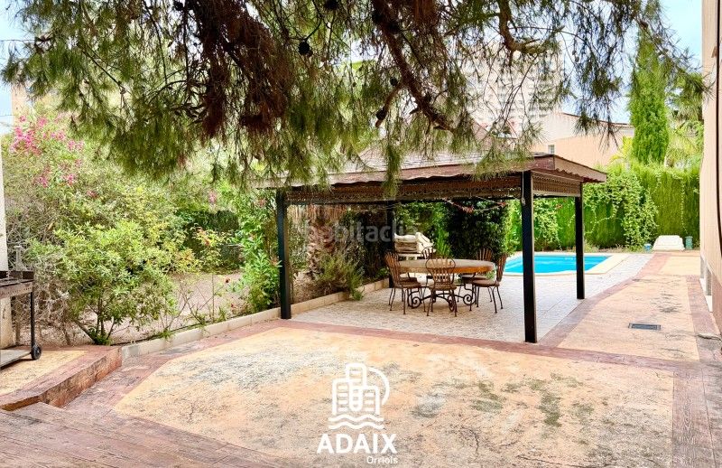 Foto 1ef96ab9-36b0-416e-888e-9dddca102d29. Casa bifamiliare in carrer de gijon 3 in Playa Muchavista Campello (el)