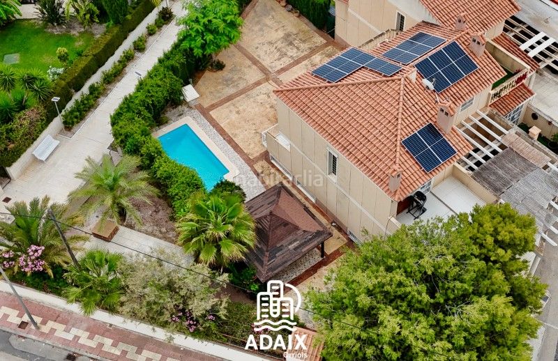 Foto 592656d8-4034-4ab7-b186-5de2de9bdf00. Casa bifamiliare in carrer de gijon 3 in Playa Muchavista Campello (el)