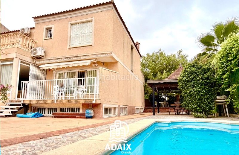 Foto e2a78802-a7a9-4f71-ab97-8277c36153c7. Casa bifamiliare in carrer de gijon 3 in Playa Muchavista Campello (el)