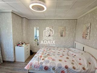 Flat in Carrer de vicent lladró sena 1. Piso en venta en  xirivella, valencia
