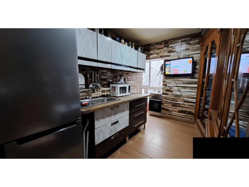 Foto 95b018dd-eadd-4579-837d-704b3db609e8. Pis a Portazgo Madrid