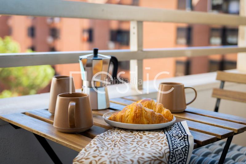 Foto d0bf9781-5a04-45bf-a94f-fe14e3e32bae. Rent apartment in calle del comercio 1 in Pacífico Madrid