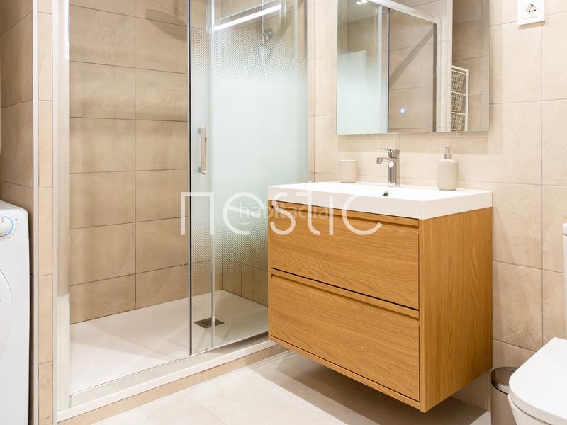 Foto 917ae8ad-05ce-48c1-bc39-bbb073662e88. Location appartement dans calle de san bernardo 107 dans Madrid