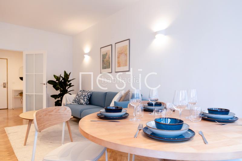 Foto d094acbf-3a3d-4ee7-a48e-b5e07ce67f9e. Location appartement dans calle de san bernardo 107 dans Madrid