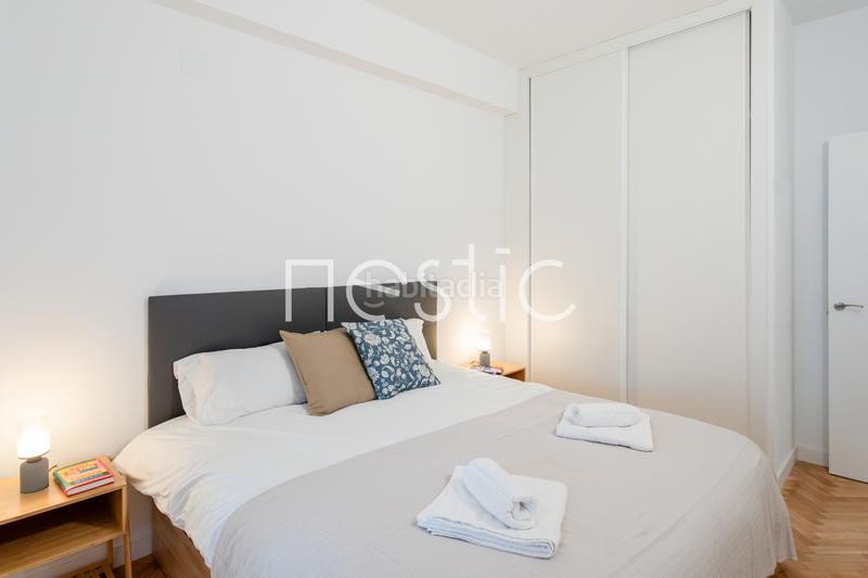 Foto ea89715d-14ce-4d14-a1a2-d68bfd0e30a3. Location appartement dans calle de san bernardo 107 dans Madrid