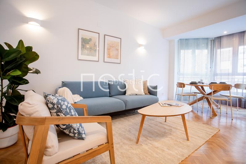 Foto b10ded35-520d-49b6-927d-522fc63e06c6. Miete appartement in calle de san bernardo 107 in Madrid