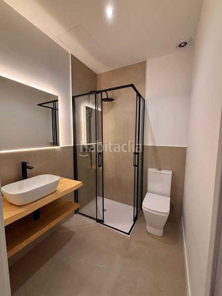 Foto abb0e73c-a307-475d-9fed-bcdff3ebd1ae. Pis a Sants-Badal Barcelona