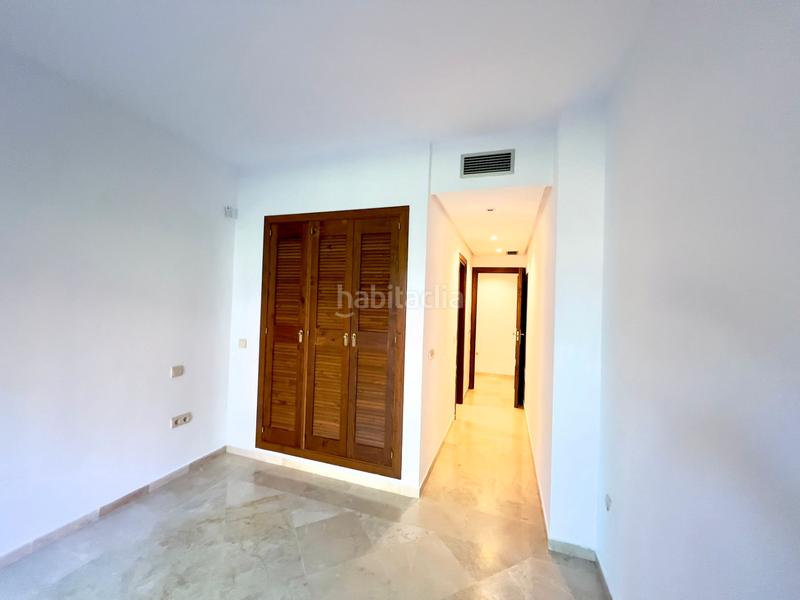 Foto 2f3e1e5a-906f-40a1-adb7-52e37c63b2f5. Etagenwohnung mit pool in Las Chapas - Alicate Playa Marbella