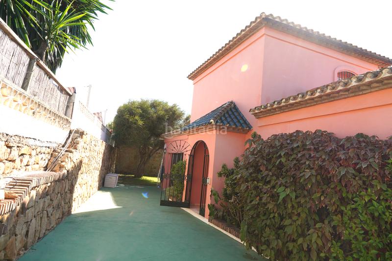 Foto 253a7768-3400-480e-8f5b-9a4e6173bbd8. Xalet amb xemeneia calefacció aparcament piscina a Sotogrande