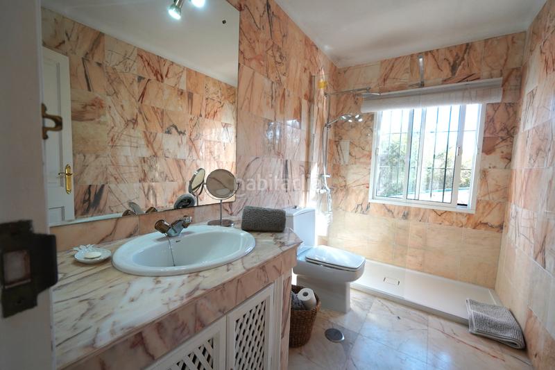 Foto 6bb42a68-c486-4d44-8681-3b32ea32d1db. Xalet amb xemeneia calefacció aparcament piscina a Sotogrande