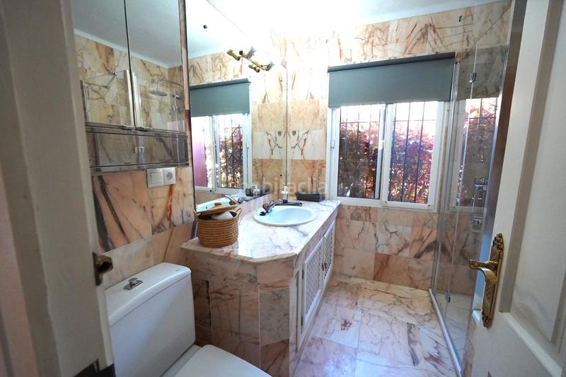 Foto 78c77abd-a9ee-413f-9d00-c0ebcef62749. Xalet amb xemeneia calefacció aparcament piscina a Sotogrande