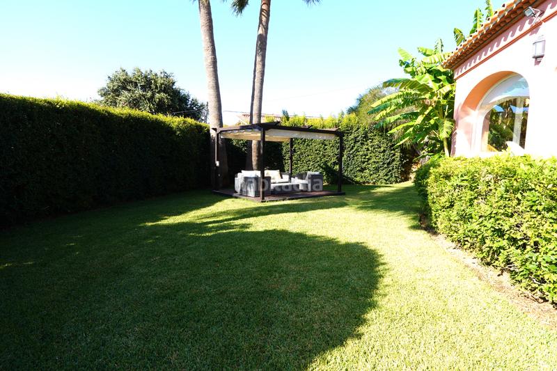 Foto 9e6302ee-73f9-4133-965c-d98b0a960830. Xalet amb xemeneia calefacció aparcament piscina a Sotogrande