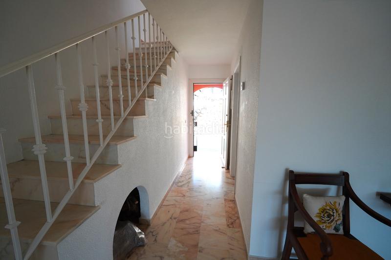 Foto d61ddb5c-6298-434d-83a8-f3a90e65dc7e. Xalet amb xemeneia calefacció aparcament piscina a Sotogrande