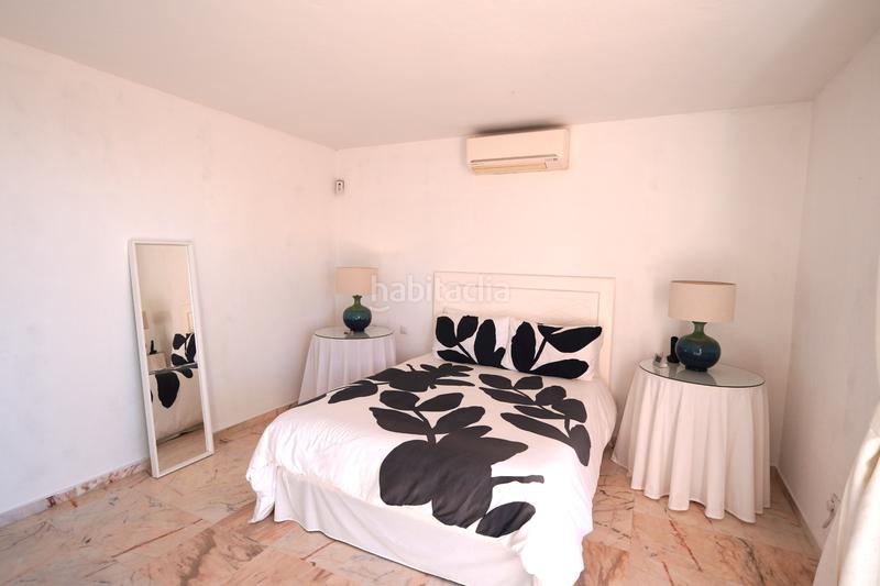 Foto fff6aca7-7679-4dad-85a2-eb9352b6d67b. Xalet amb xemeneia calefacció aparcament piscina a Sotogrande