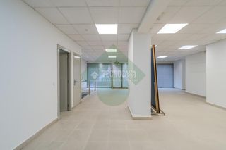 Lloguer Local Comercial  C. de juan ramón jiménez. Local comercial en alquiler en madrid