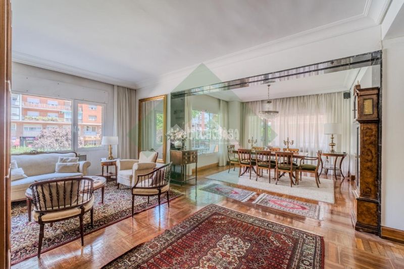 Foto 149aaedf-18b4-41ba-a5f8-a0ff40f9db13. Piso  en venta en Hispanoamérica-Bernabéu Madrid
