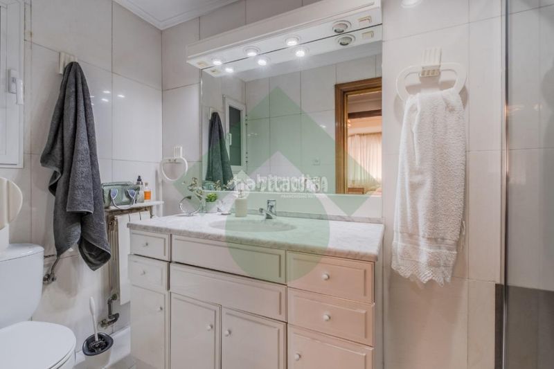 Foto 45c1c2b1-ff41-4b31-8749-e70debd86ae4. Piso  en venta en Hispanoamérica-Bernabéu Madrid