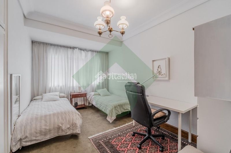 Foto ebe4d59a-3d91-45f2-8a26-6a34f31405d6. Piso  en venta en Hispanoamérica-Bernabéu Madrid