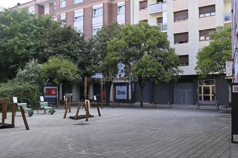 Foto e0b34e61-5424-4918-876f-27cfa77a9d70. Locale commerciale in Usansolo