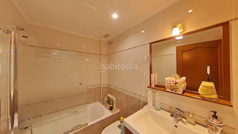 Foto 8deaf364-e82e-452e-94c6-3453afa43b66. Chalet avec chauffage parking dans Valle de Trápaga - Trapagaran