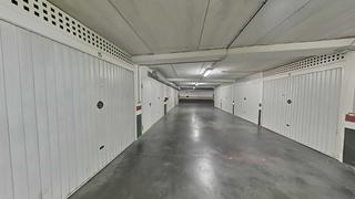 Parking coche en Abanto y Ciérvana / Abanto Zierbena