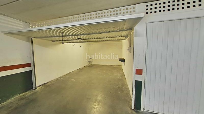 Foto 94bd2833-b70e-4de6-a500-1d160ff1f0f3. Parking voiture dans Abanto y Ciérvana / Abanto Zierbena